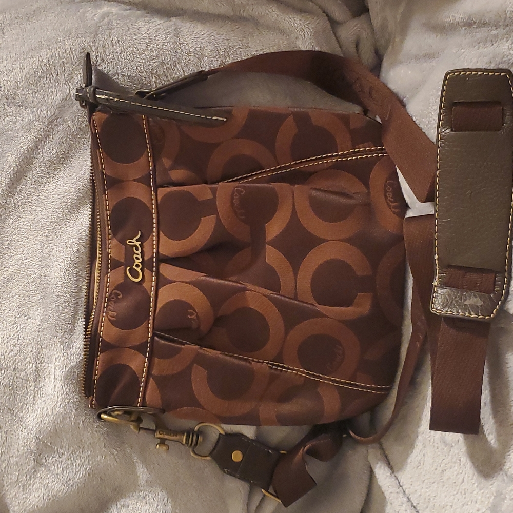 *Gorgeous Crossbody Bag